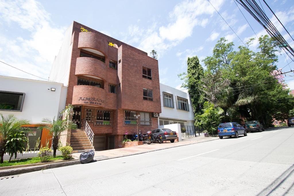 San Fernando Suite 201 - Livin Colombia Cali Exterior photo